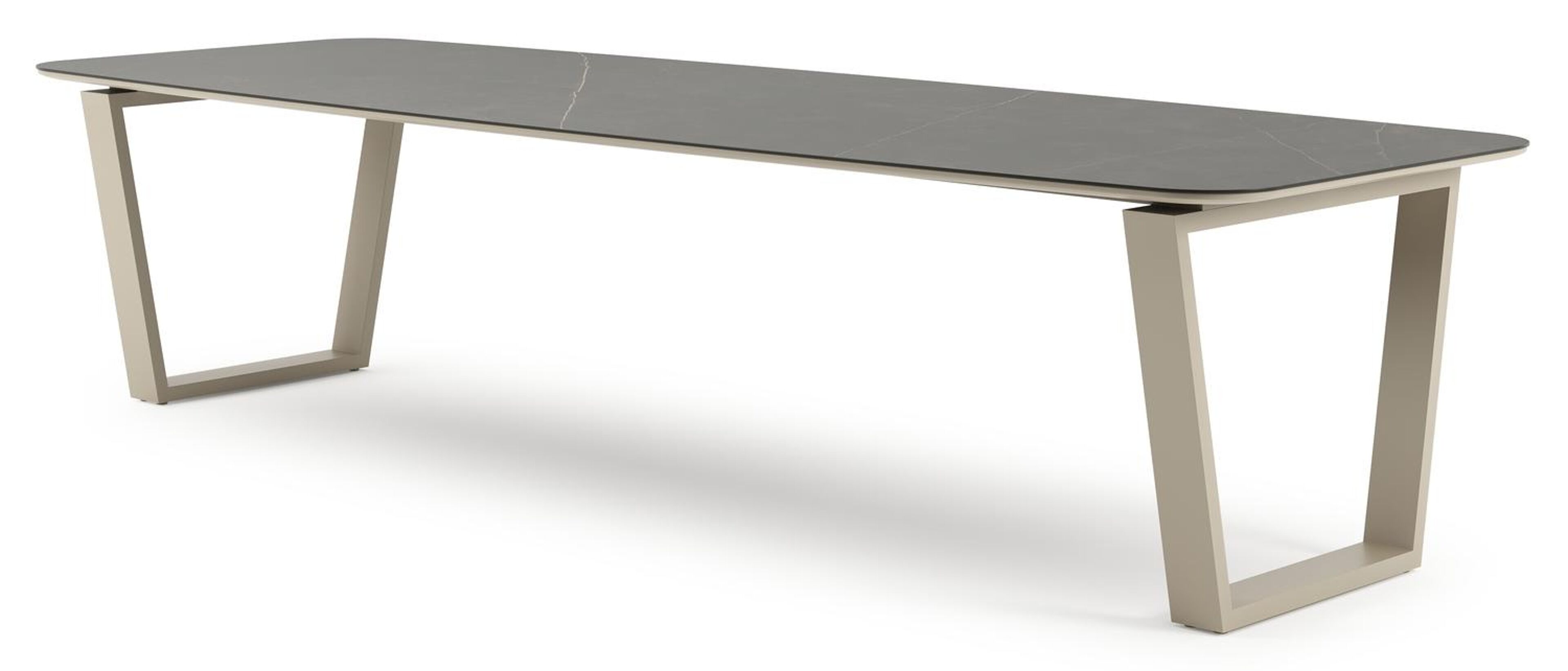 Pagino tuintafel bootvorm in beige aluminium en volkeramiek Calatorao - L 315 x B 115 x H 73 cm