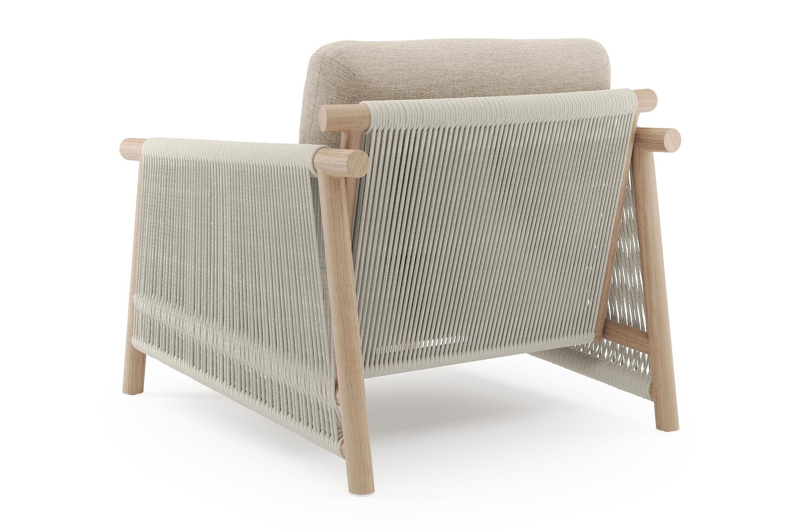 Erla loungestoel in houtlook verticaal geweven ronde rope en beige verticaal geweven ronde rope met rustic weather+ softtouch kussen