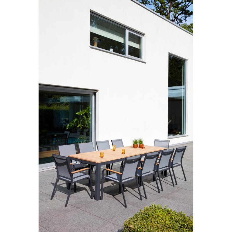 Varese tuinset in zwart aluminium en naturel teak tafelblad met 10 stapelbare Amalfi tuinstoelen