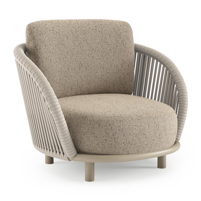 Fauteuil de jardin Lupino en aluminium beige et corde large plate de luxe tissée verticalement beige et coussins en all weather cosytica bora jungle