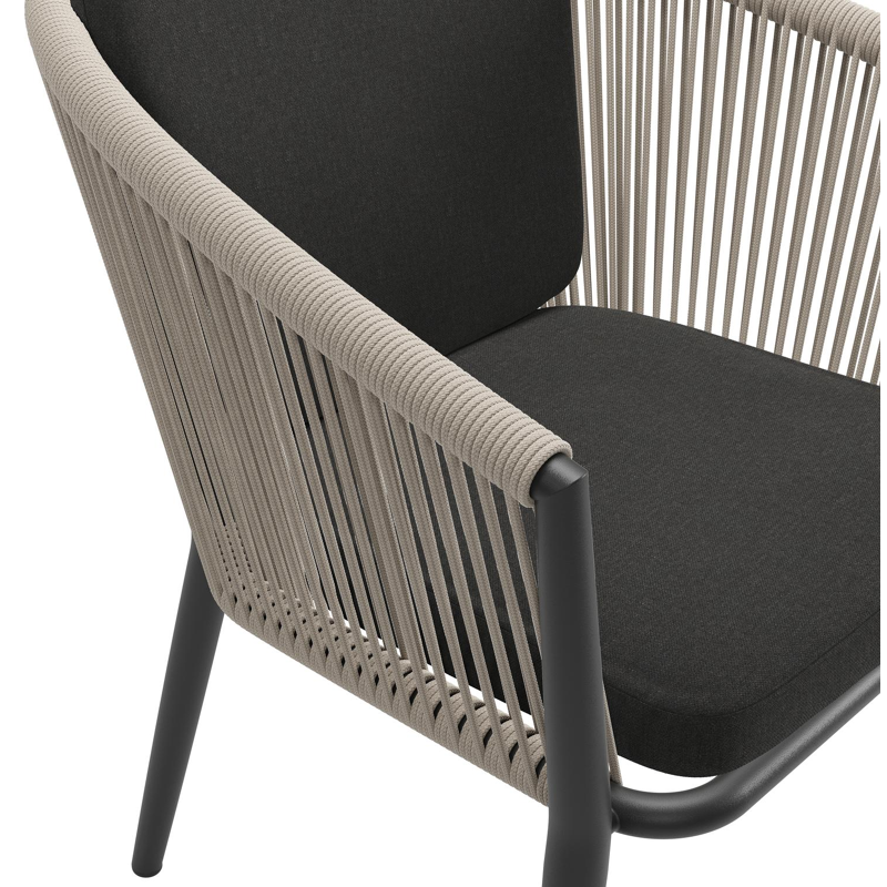 Orso tuinstoel in zwart aluminium en beige verticaal geweven ronde rope met zitkussen in All Weather Sunbrella® Luxe Natte Sooty