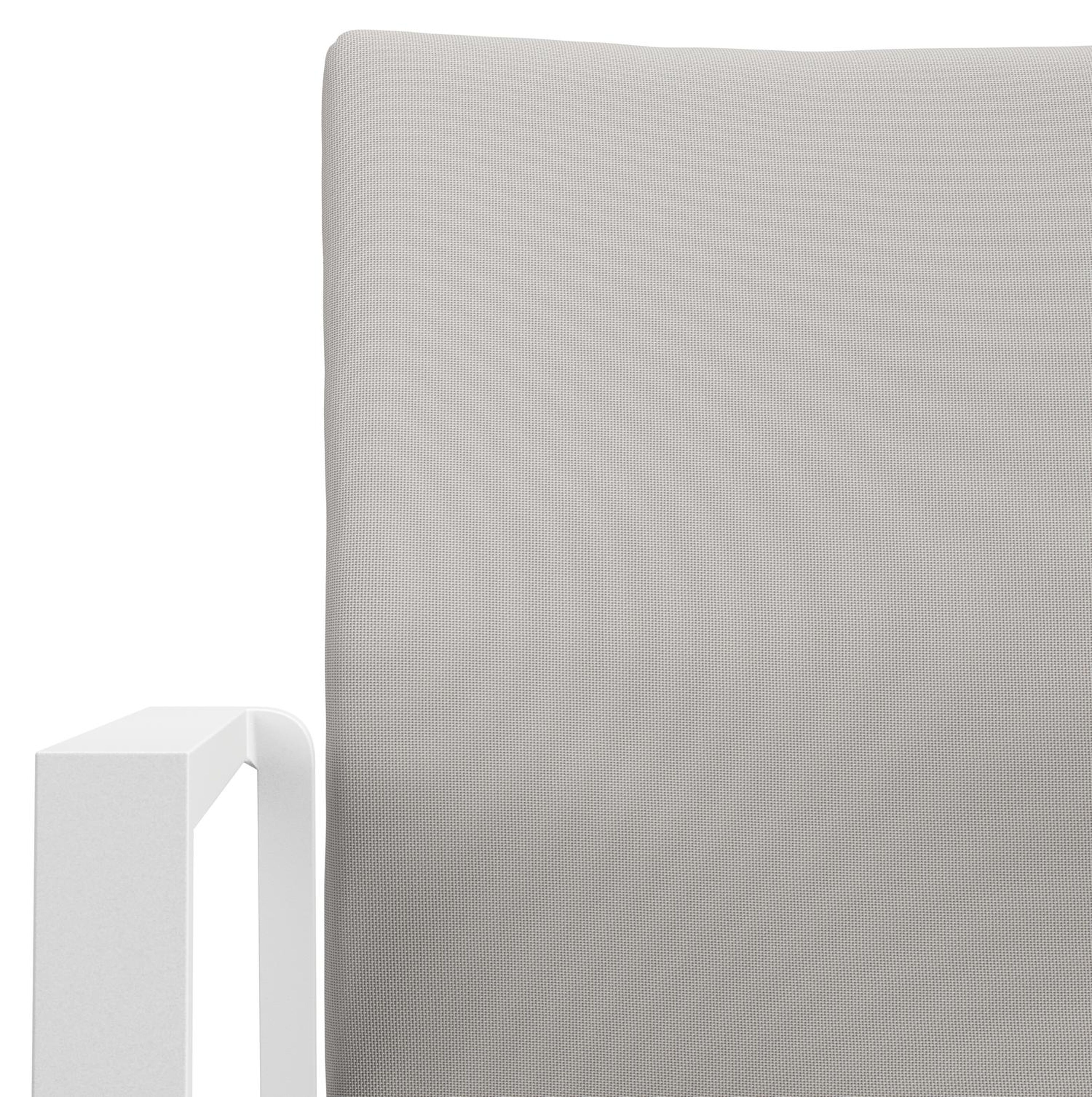 Varese tuinset in wit aluminium en naturel teak tafelblad met 6 stapelbare Madura tuinstoelen