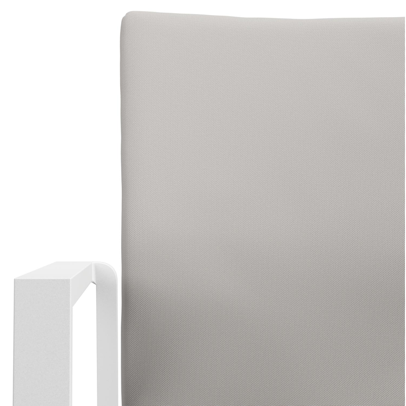 Varese tuinset in wit aluminium en naturel teak tafelblad met 10 stapelbare Madura tuinstoelen