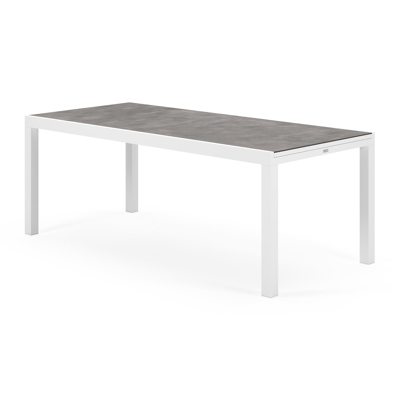 Oviedo tuinset met verlengbare tafel in wit aluminium en grijs keramische print tafelblad met 8 stapelbare Oviedo tuinstoelen