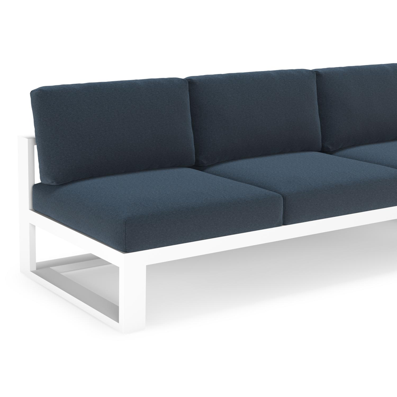 Verato loungehoek in wit aluminium met heritage indigo all weather sunbrella® luxe kussen