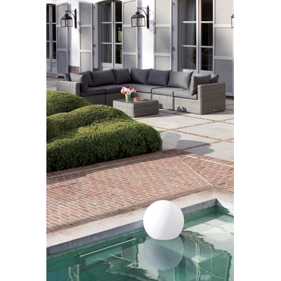 Amari tussenstuk in grijs wicker met polyester kussens