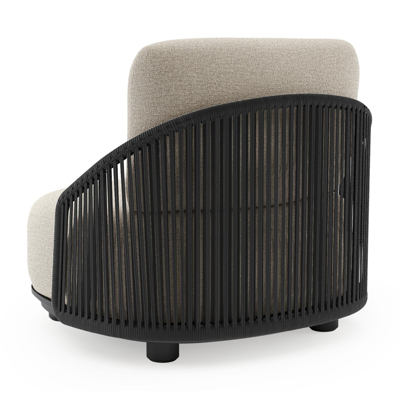 Fauteuil de jardin Vadelo en aluminium noir et corde ronde tissée verticalement noir et coussins en all weather cosytica catania sand