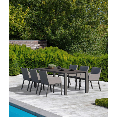 Trente tuinset in zwart aluminium en zwart volkeramiek tafelblad met 6 Rivo tuinstoelen