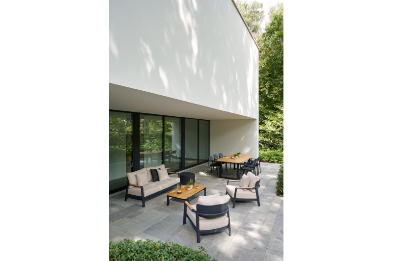 Salamanca loungebank 2-zit in zwart aluminium en teak met desert weather+ softtouch kussen