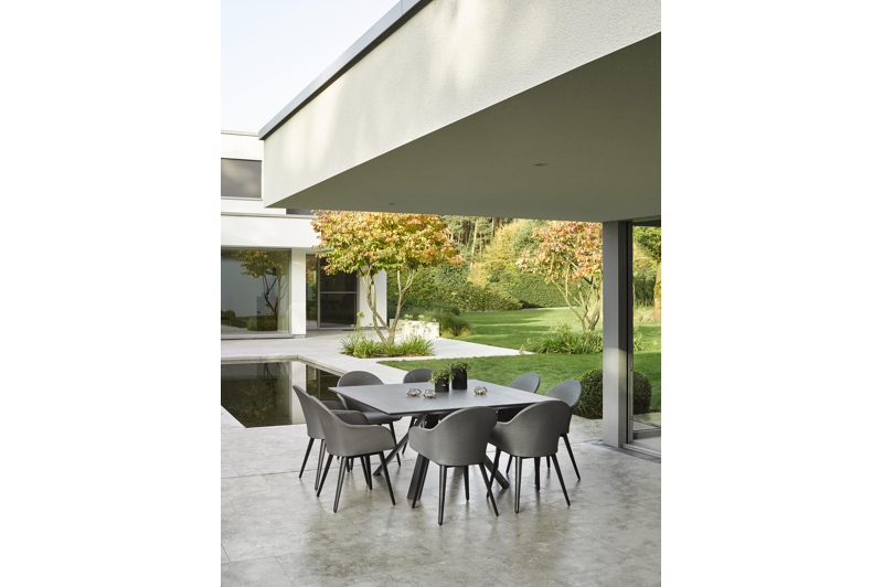Table de jardin Cesano en aluminium noir et céramique pleine aspen grey - Lg 148 x Larg. 148 x H 74,5 cm