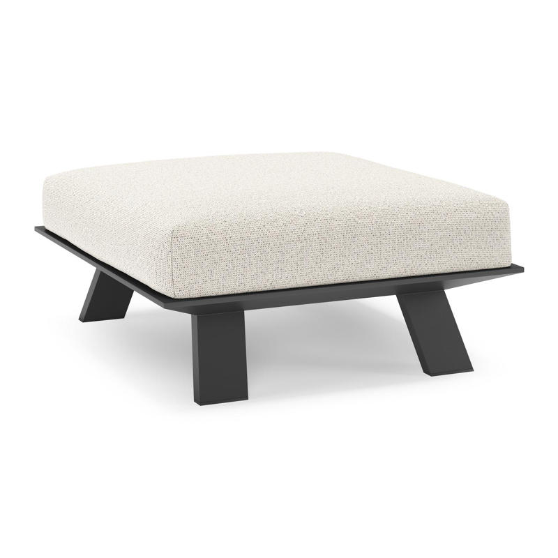 Pouf Cesano en aluminium noir et coussin en all weather Solica firenze natural