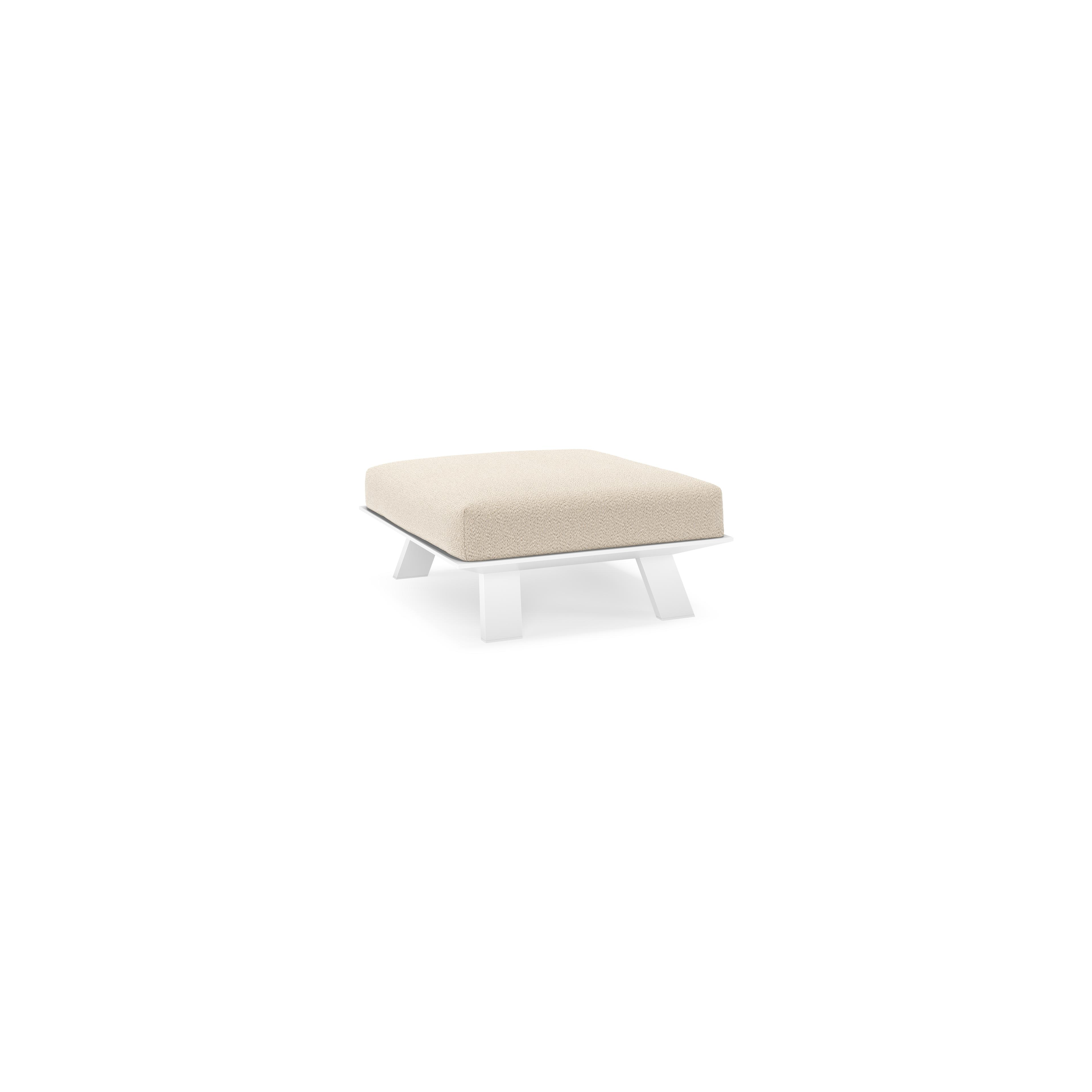 Pouf Cesano en aluminium blanc et coussin en All Weather Sunbrella® luxe lopi sand
