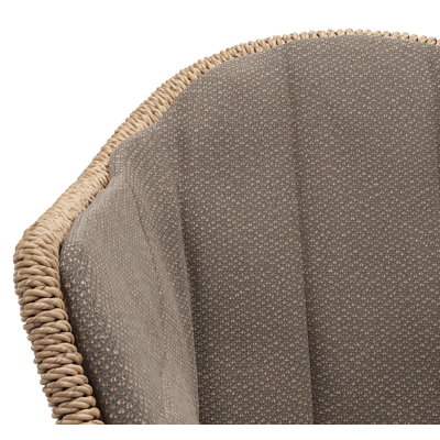 Pagino tuinstoel in zwart aluminium en naturel ronde wicker met zitkussen in All Weather Sunbrella® Luxe Lopi Coconut