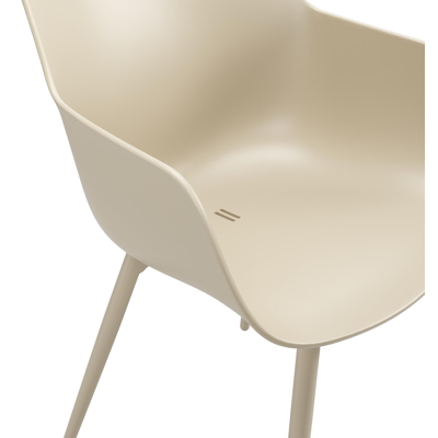 Tora tuinset in beige aluminium en polywood met 4 Paco tuinstoelen