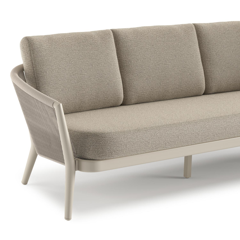 Orso loungeset in beige aluminium en beige verticaal geweven ronde rope met Catania Beige all weather cosytica kussen