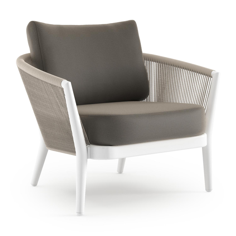 Fauteuil de jardin Orso en aluminium blanc en corde ronde tissée verticalement beige et coussins en all weather sunbrella® luxe Natte Carbon Beige