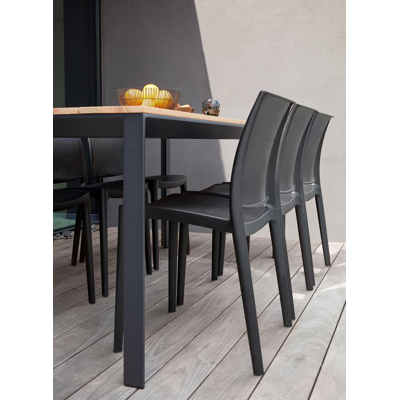 Chaise de jardin empilable Maya noire - matière synthétique