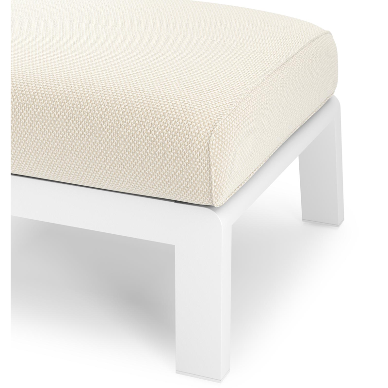 Cosenzo poef in wit aluminium met althea off white all weather cosytica kussen