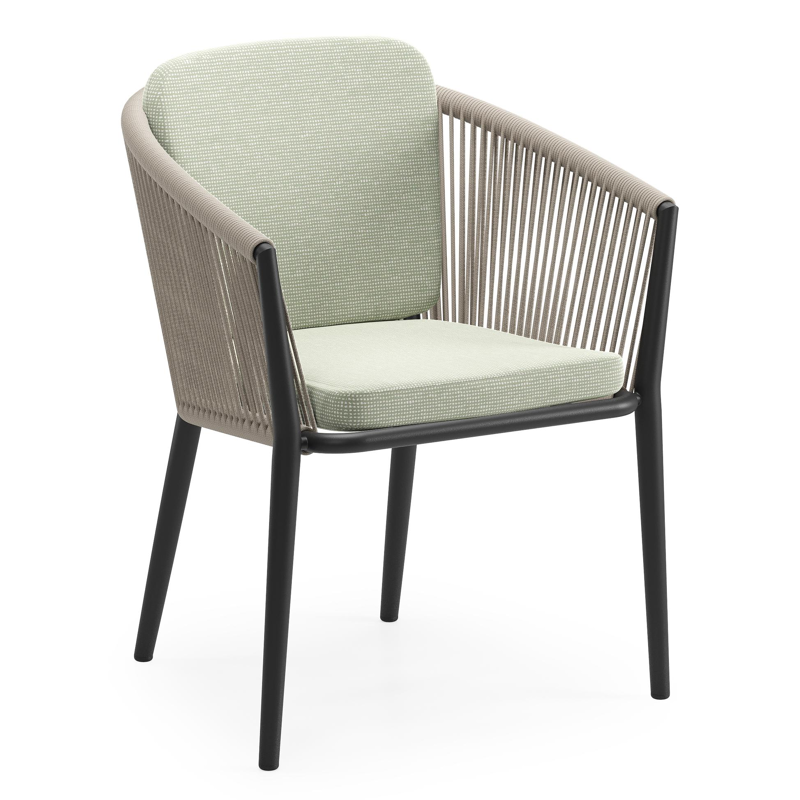 Orso tuinstoel in zwart aluminium en beige verticaal geweven ronde rope met zitkussen in All Weather Sunbrella® Luxe Slow Spirea