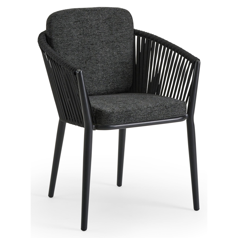 Orso tuinstoel in zwart aluminium en zwart verticaal geweven vlakke rope met kussen in chartres sooty all weather sunbrella® luxe