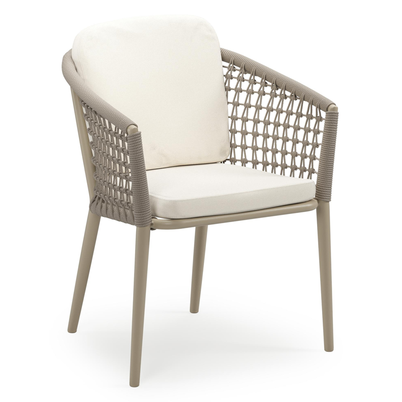 Orso stapelbare tuinstoel in beige aluminium en beige visnet geweven ronde rope met stoelkussen in All Weather Sunbrella® Luxe Natte White