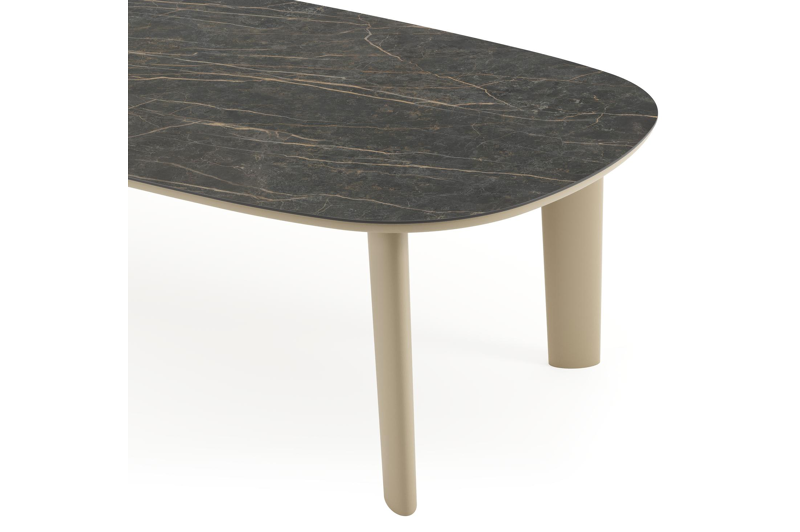 Amico tuintafel bombo in beige aluminium en volkeramiek Black Obsession - L 270 x B 125 x H 73.5 cm