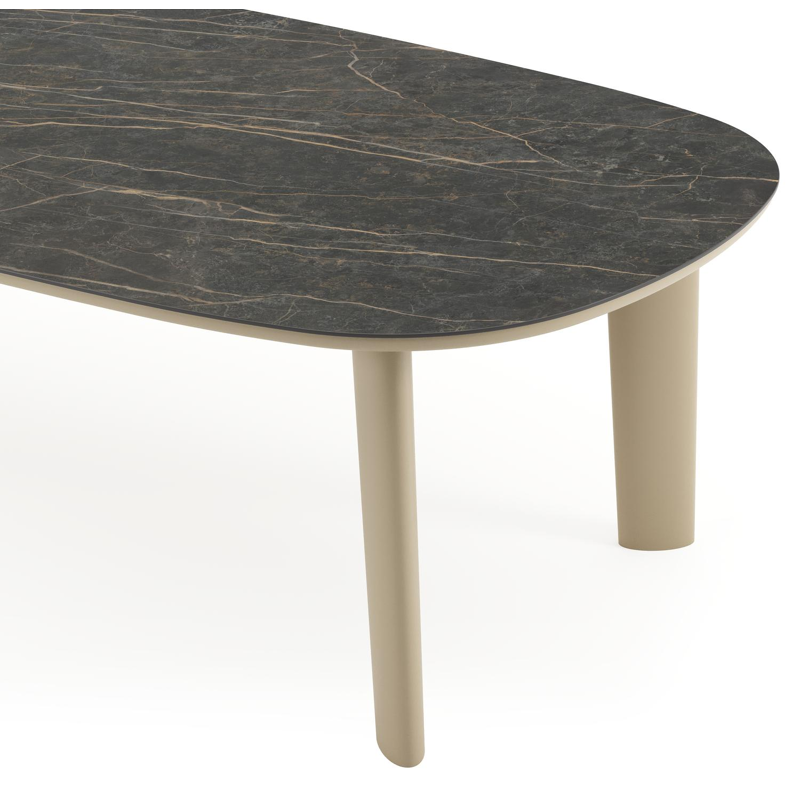Amico tuintafel bombo in beige aluminium en volkeramiek Black Obsession - L 270 x B 125 x H 73.5 cm
