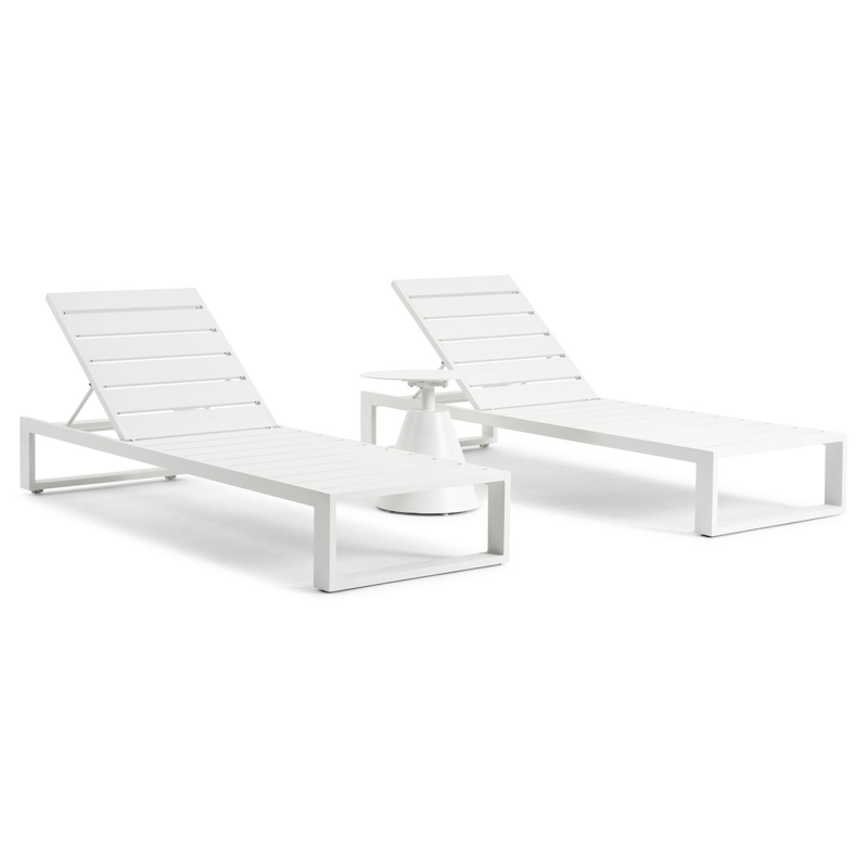 Set van 2 verstelbare Verato ligbedden in wit aluminium met wit aluminium bijzettafel