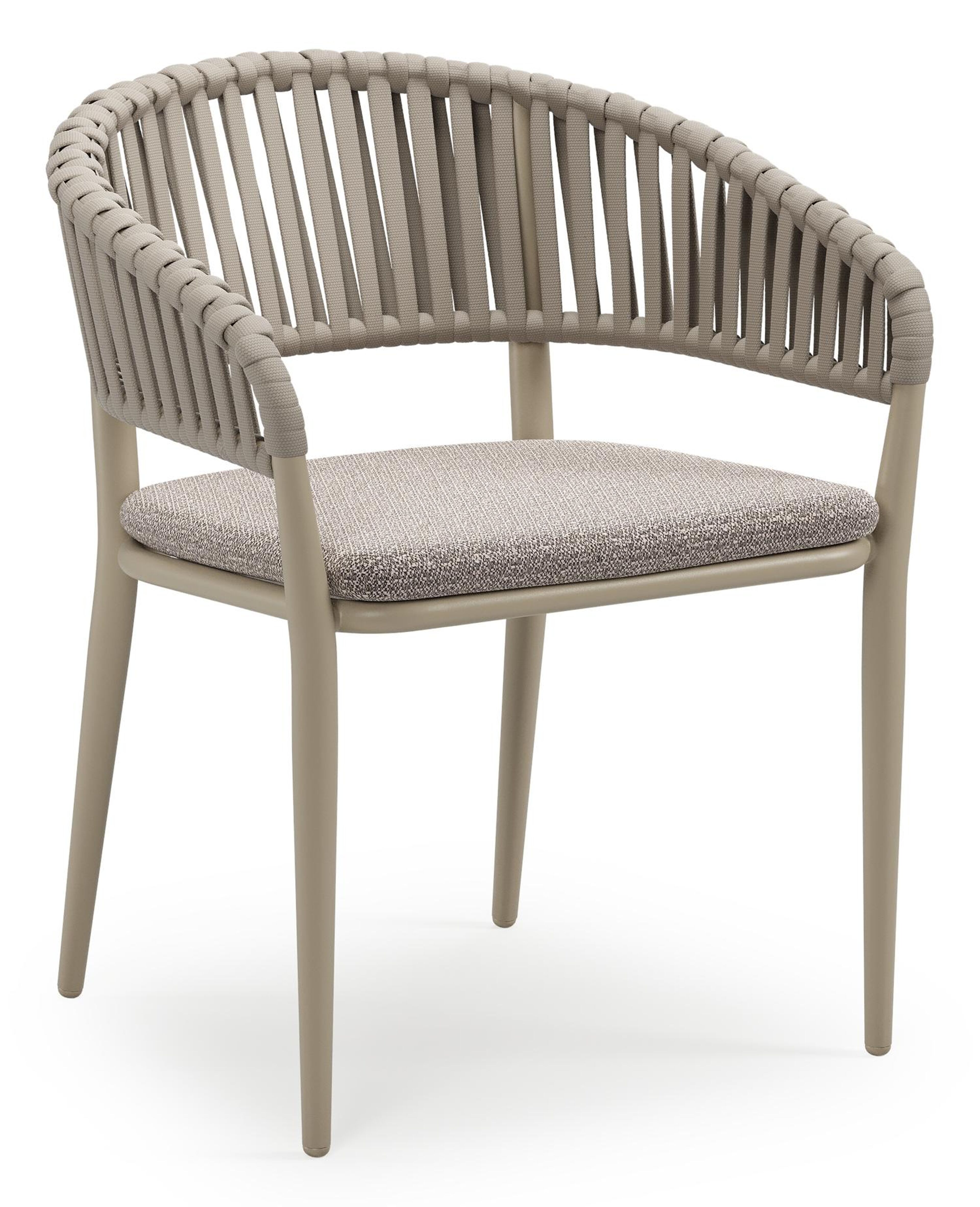 Tolfa stapelbare tuinstoel in beige aluminium en beige verticaal geweven luxe vlakke brede rope met stoelkussen in All Weather Sunbrella® Luxe Wander Granite
