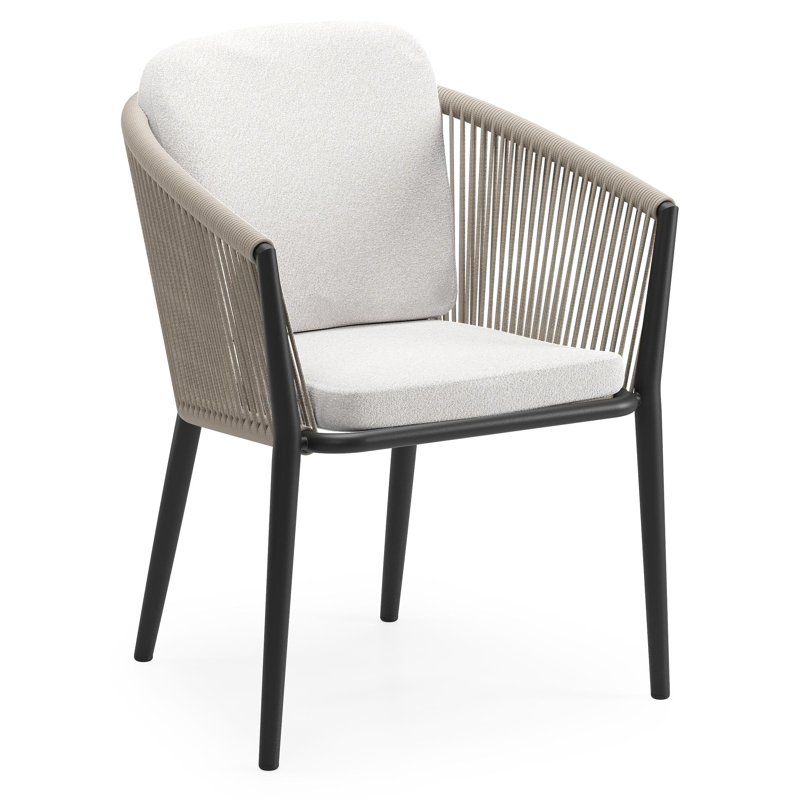 Orso tuinstoel in zwart aluminium en beige verticaal geweven ronde rope met luxe zitkussen in All Weather Solica Soul Optik