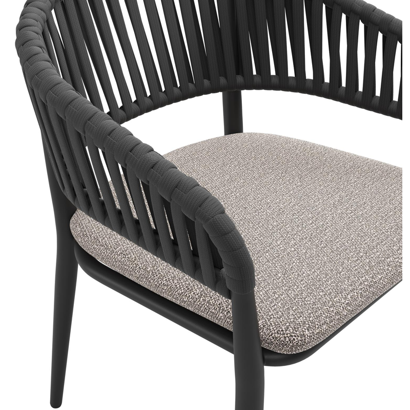Tolfa stapelbare tuinstoel in zwart aluminium en zwart verticaal geweven luxe vlakke brede rope met stoelkussen in All Weather Sunbrella® Luxe Wander Granite