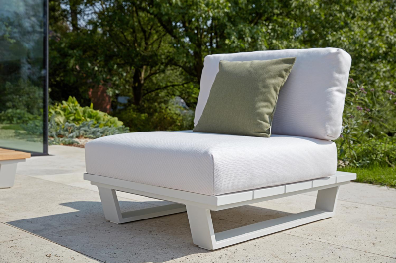 Pagino loungestoel 1-zit in wit aluminium met savane nimbus all weather sunbrella® luxe kussen
