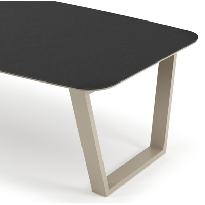 Pagino tuintafel bootvorm in beige aluminium en volkeramiek Nero Black - L 255 x B 115 x H 73 cm