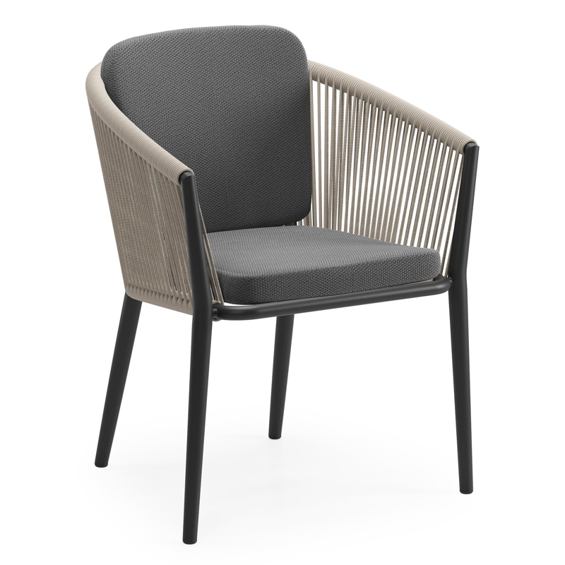 Orso tuinstoel in zwart aluminium en beige verticaal geweven ronde rope met zitkussen in All Weather Sunbrella® Luxe Lopi Shadow