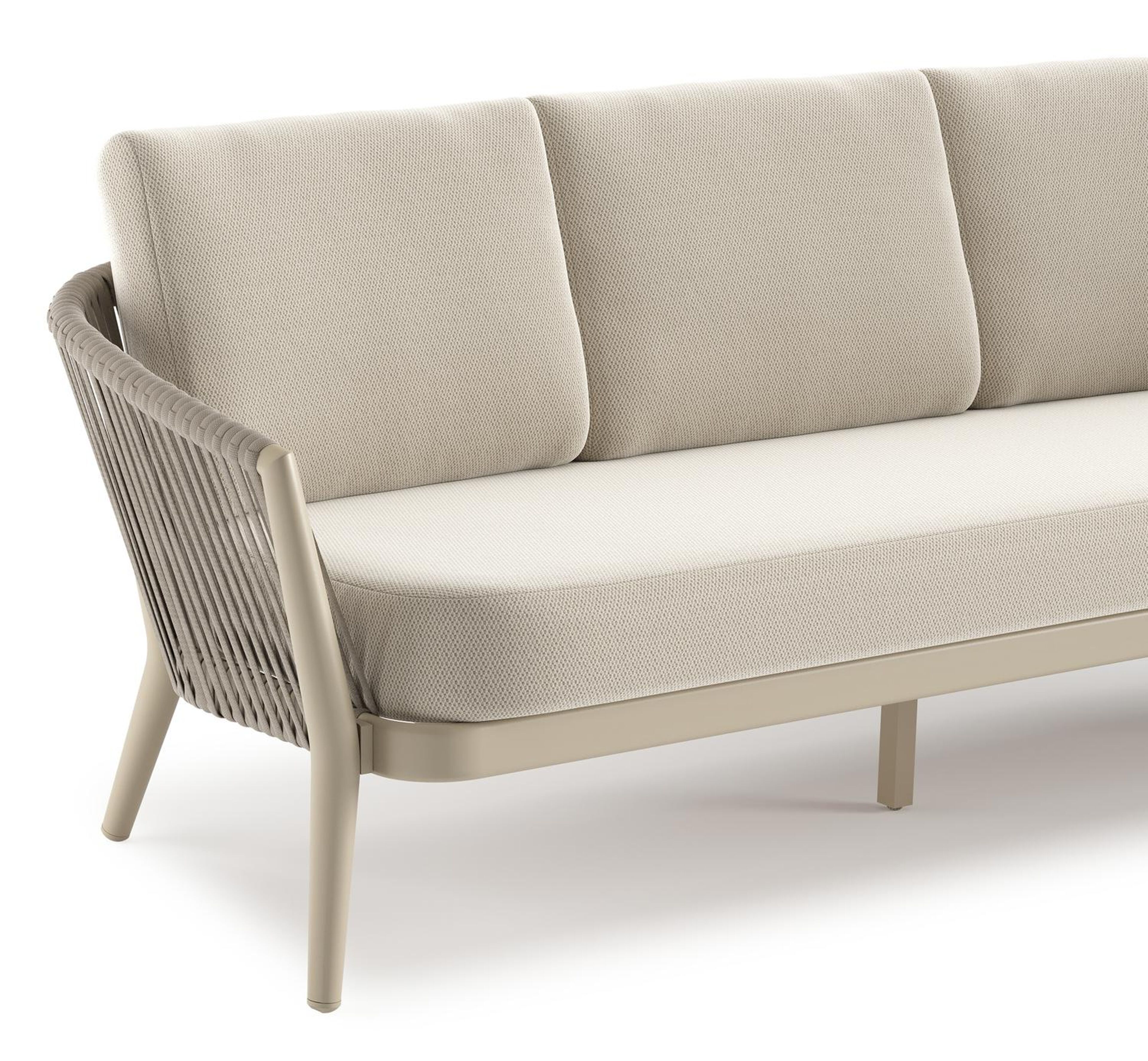 Orso loungebank in beige aluminium en beige verticaal geweven luxe vlakke rope met Lopi Marble all weather sunbrella® luxe kussen