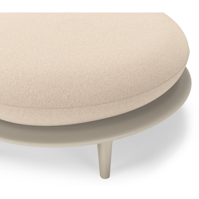 Bomero poef in beige aluminium met heritage papyrus all weather sunbrella® luxe kussen