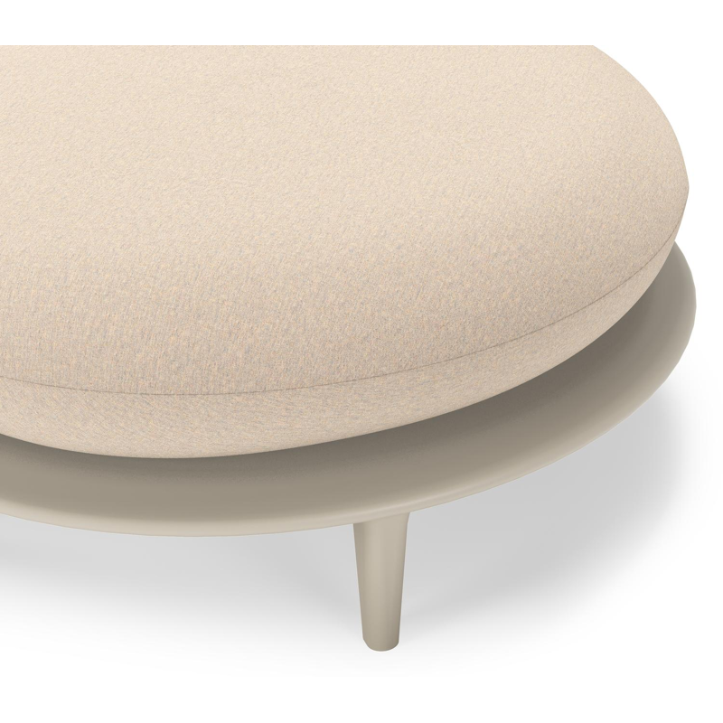 Bomero poef in beige aluminium met heritage papyrus all weather sunbrella® luxe kussen