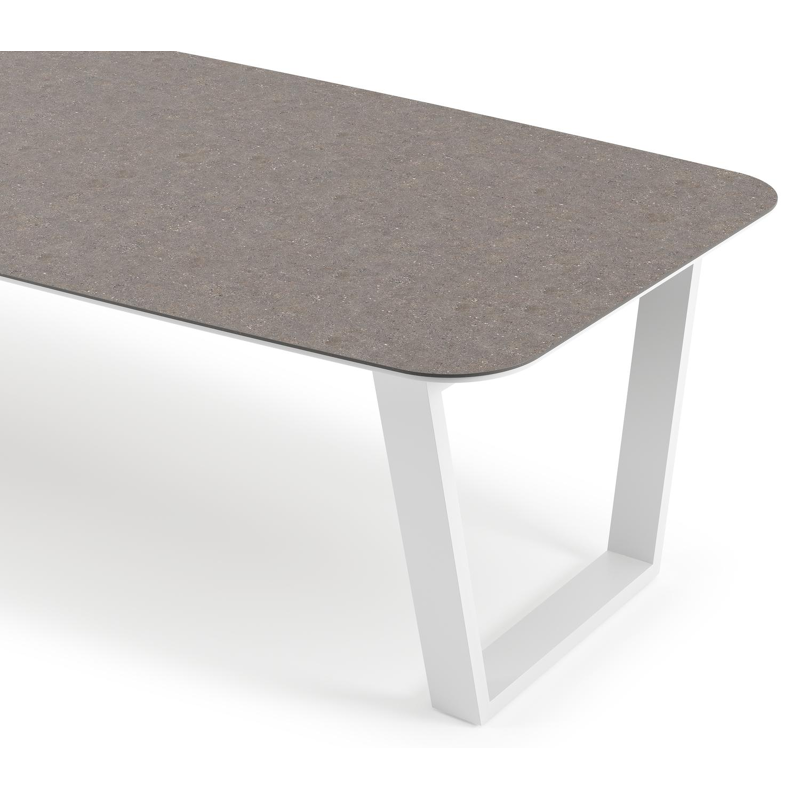 Pagino tuintafel bootvorm in wit aluminium en volkeramiek Wulong - L 315 x B 115 x H 73 cm