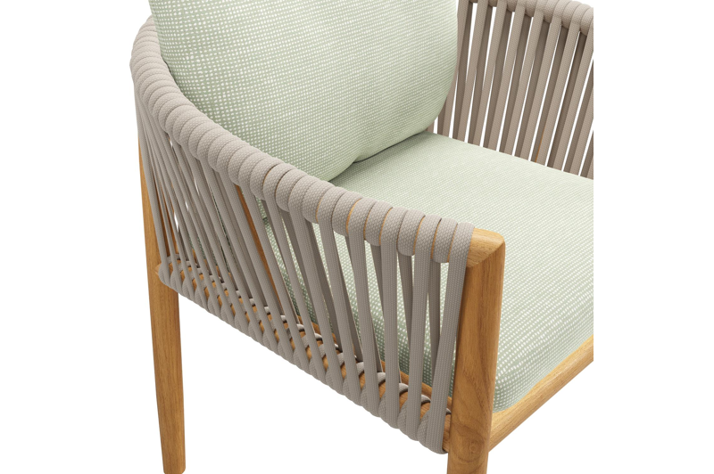Organo tuinstoel in teak en beige verticaal geweven luxe vlakke rope met zitkussen in All Weather Sunbrella® Luxe Slow Spirea