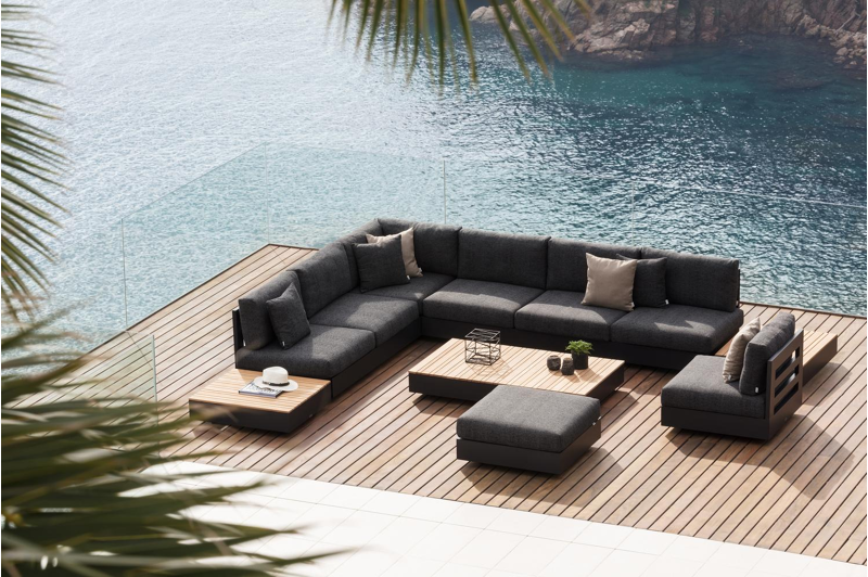 Como bijzettafel in zwart aluminium en naturel teak - B 70 x D 80 x H 20 cm