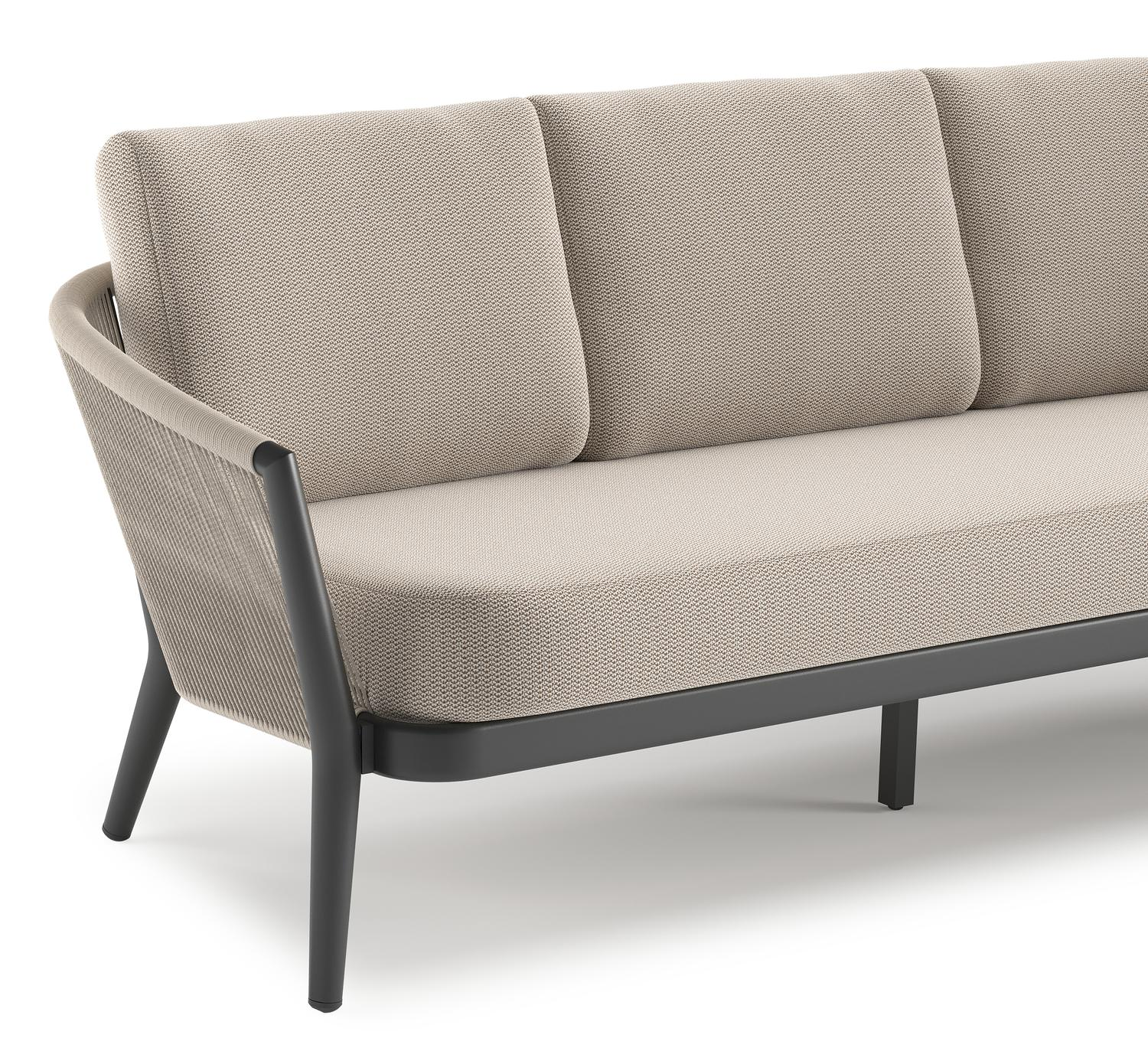 Canapé de jardin Orso en aluminium noir en corde ronde tissée verticalement beige et coussins en all weather sunbrella® luxe Lopi Fossil