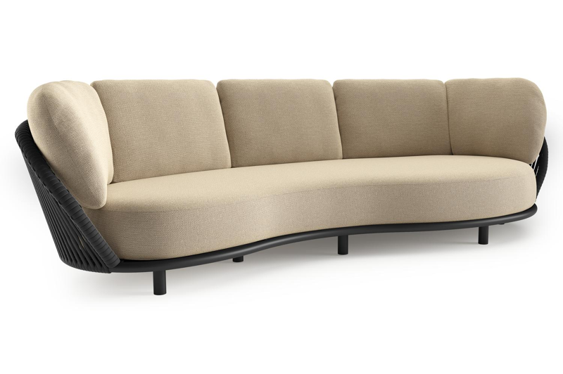 Lupino loungebank in zwart aluminium en zwart verticaal geweven luxe vlakke brede rope met althea camel all weather cosytica kussen