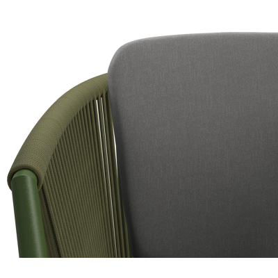 Orso tuinstoel in groen aluminium en groen verticaal geweven ronde rope met zitkussen in All Weather Sunbrella® Luxe Natte Charcoal Chine