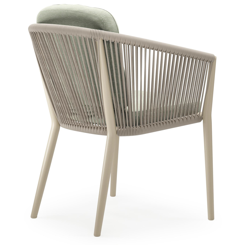 Orso tuinstoel in beige aluminium en beige verticaal geweven ronde rope met luxe zitkussen in All Weather Sunbrella® Luxe Slow Spirea