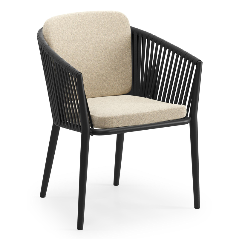 Chaise de jardin Orso en aluminium noir et corde plate tissée verticalement noir avec coussin en All Weather Solica Soul Papyrus