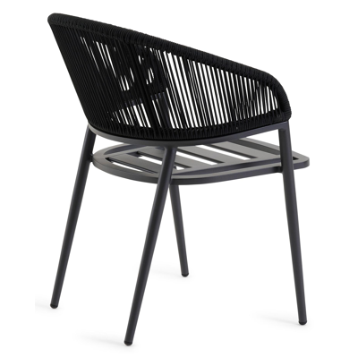 Lacrima tuinstoel in zwart aluminium en zwart verticaal geweven ronde rope met kussen in natte sooty all weather sunbrella® luxe