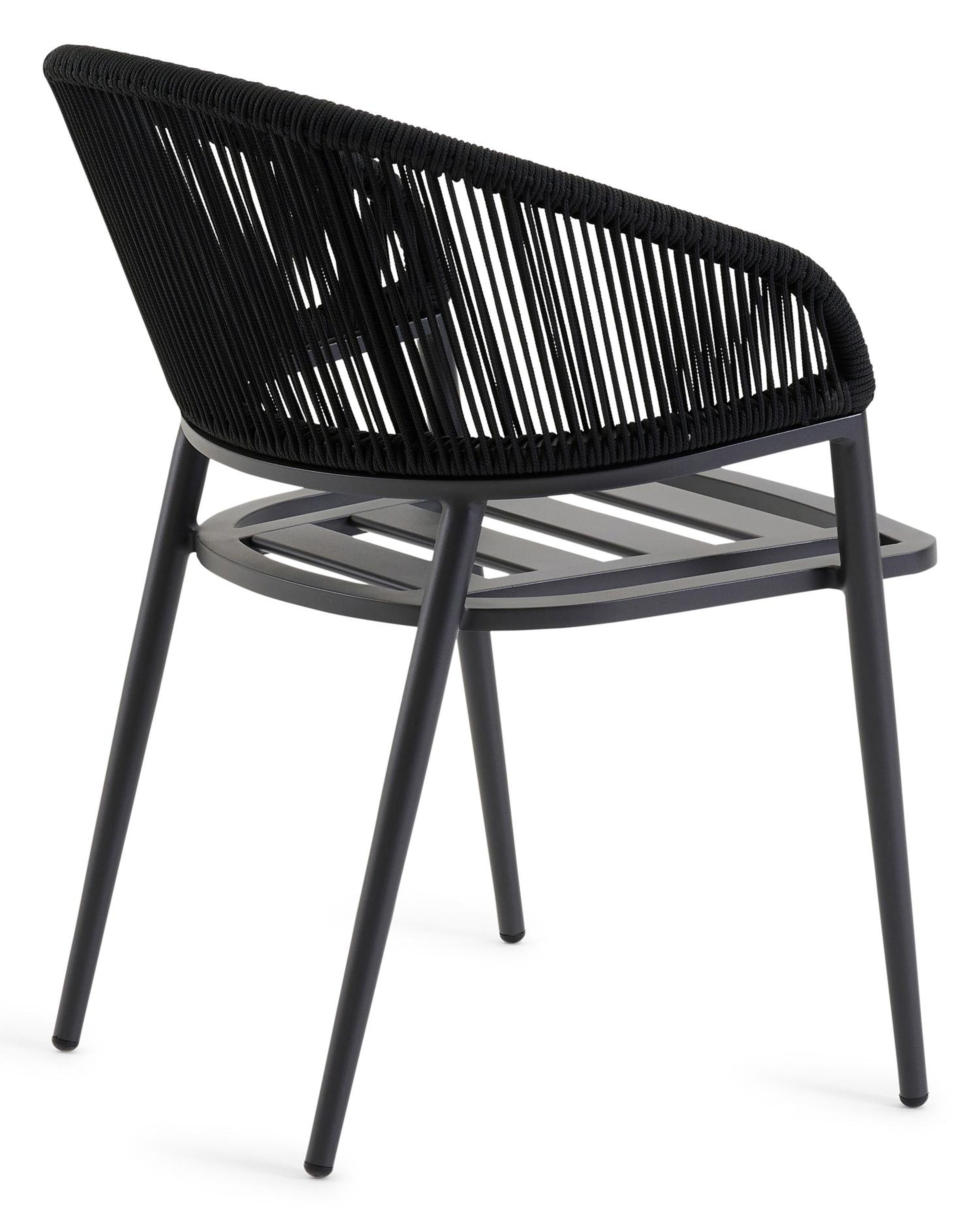 Lacrima tuinstoel in zwart aluminium en zwart verticaal geweven ronde rope met kussen in chartres sooty all weather sunbrella® luxe