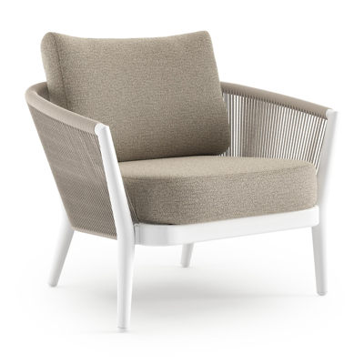 Fauteuil de jardin Orso en aluminium blanc en corde ronde tissée verticalement beige et coussins en all weather cosytica Catania Beige