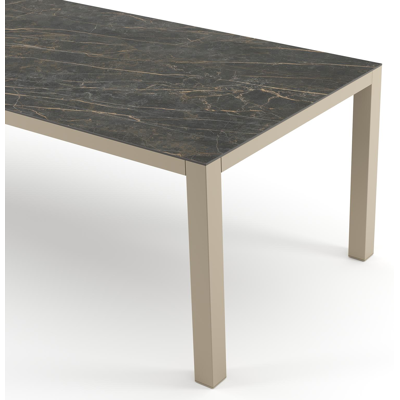 Como tuintafel rechthoekig in beige aluminium en volkeramiek Black Obsession - L 240 x B 100 x H 73 cm