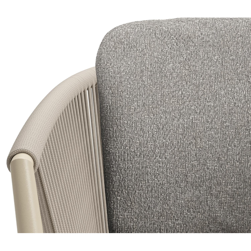 Orso tuinstoel in beige aluminium en beige verticaal geweven ronde rope met luxe zitkussen in All Weather Sunbrella® Luxe Tundra Charcoal